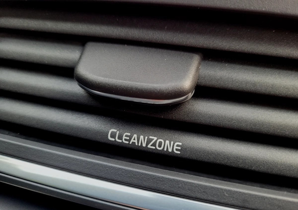 Volvo V60 Cross Country cena 59000 przebieg: 184000, rok produkcji 2016 z Opoczno małe 436